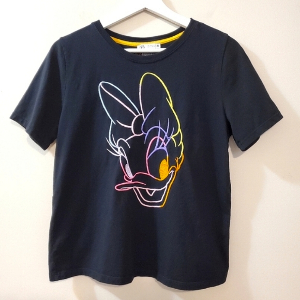 Zara x Disney - Daisy Duck Black Embroidered Tee - Size M